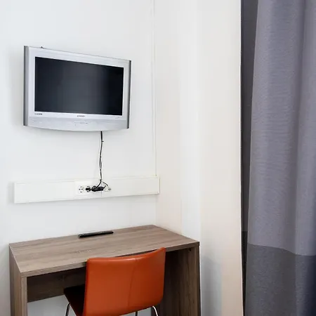 Uni Hostel